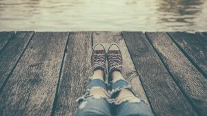 Legs and sneakers of anxious child in New Jersey needing therapy for anxious children in Scotch Plains, NJ. You can also get help with online therapy in New Jersey here.