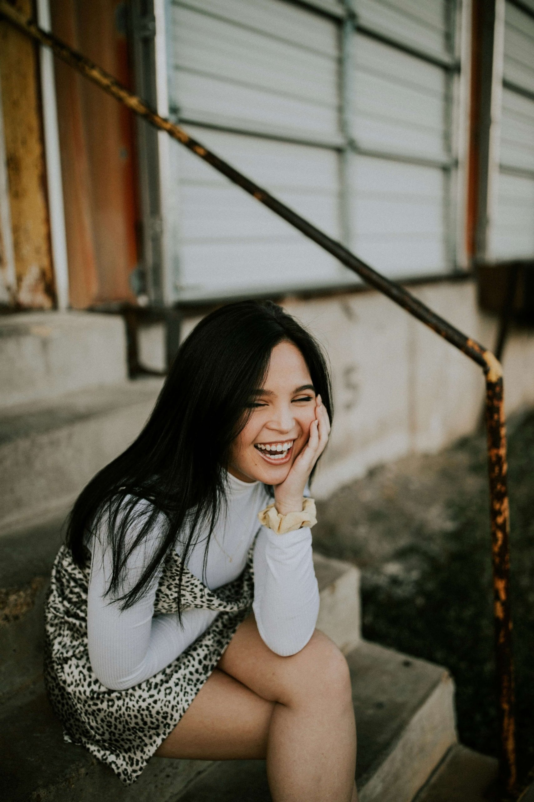  Confident teen smiling after building mental resilience and self-trust through therapeutic support. Adolescent therapy NJ helps teens overcome anxiety and rebuild confidence. EMDR therapist in Somerville, NJ serves Scotch Plains and Branchburg areas. Brave Minds offers EMDR therapy in Scotch Plains, NJ and performance anxiety NJ treatment for teens building emotional strength and positive self-beliefs.