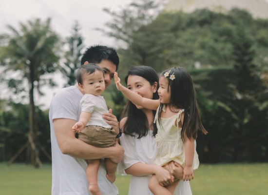 A family finding peace and connection outdoors while navigating food allergy emergencies in Branchburg, NJ. Serving Somerville, Scotch Plains, and surrounding communities with compassionate support for food allergies and anxiety in NJ.